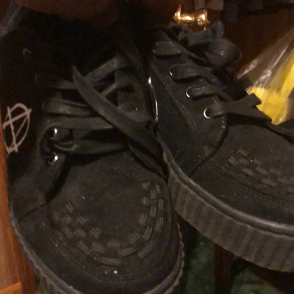 Anarchic creepers - Picture 3 of 4